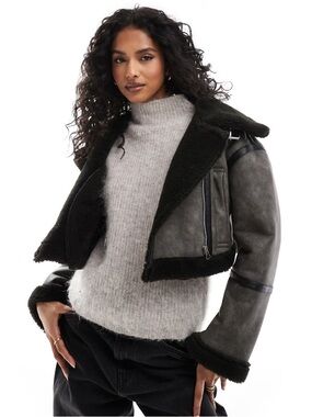 Pull & Bear Short Double - Faced Grey Faux Fur Jacket